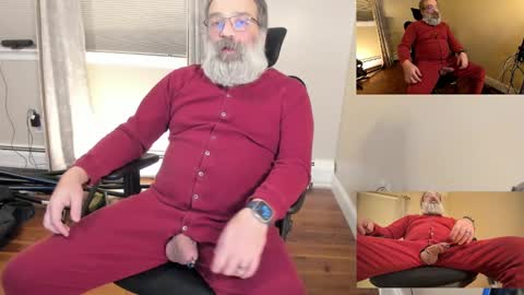 Snapshot of bear_in_mind chatting on 5, 1, 2025 BareBear online show from 5, 1, 2025