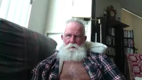 Snapshot of beardbushy chatting on 5, 10, 2025 beardbushy online show from 5, 10, 2025