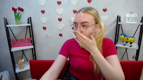 BeatriceFlyy online show from 12, 12, 2024