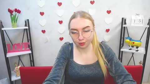 BeatriceFlyy online show from 15, 12, 2024