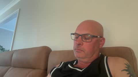 Snapshot of beatsboy87 chatting on 5, 2, 2026 beatsboy87 online show from 5, 2, 2026