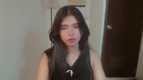 Snapshot of beautifultrixie chatting on 18, 5, 2026 TRIXIE online show from 18, 5, 2026