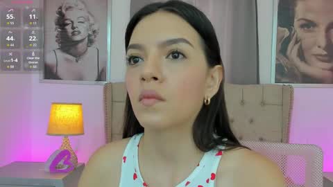 Ariana Reyes online show from 11, 4, 2026