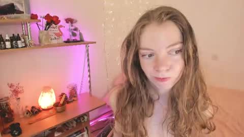 Snapshot of beautyeliise chatting on 15, 6, 2026 Eliise online show from 15, 6, 2026