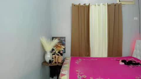 beautyqueens_cum online show from 22, 4, 2026