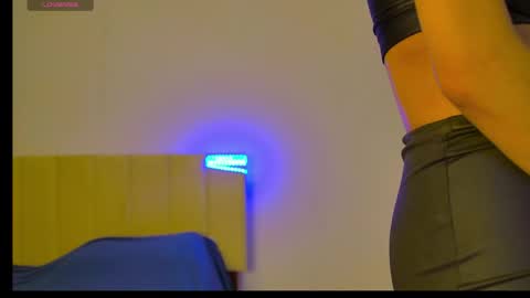 Jennifer online show from 23, 4, 2026