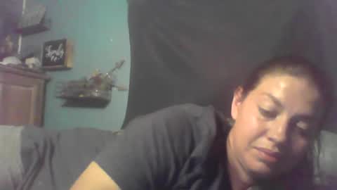 beccabee37 online show from 10, 5, 2026