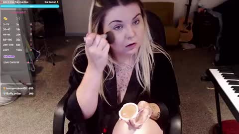 Becca Lubov online show from 25, 6, 2026