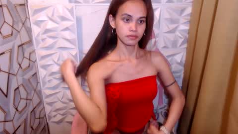 Snapshot of beccamiller22 chatting on 17, 11, 2025 becca online show from 17, 11, 2025