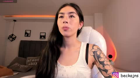 Marzhie online show from 20, 2, 2025