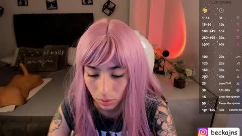 Marzhie online show from 6, 3, 2025