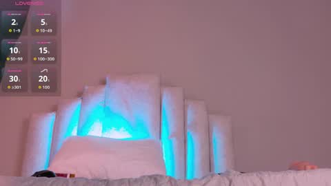 Beecckkkaaa online show from 21, 4, 2026