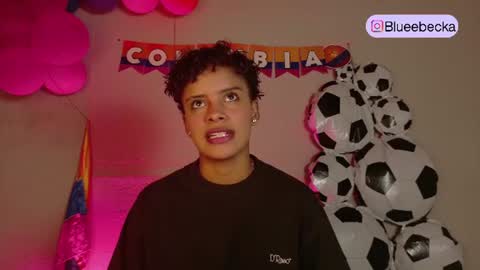 Beecckkkaaa online show from 25, 6, 2026