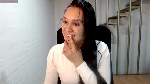 Snapshot of beckdymon chatting on 8, 3, 2025 Daniela online show from 8, 3, 2025