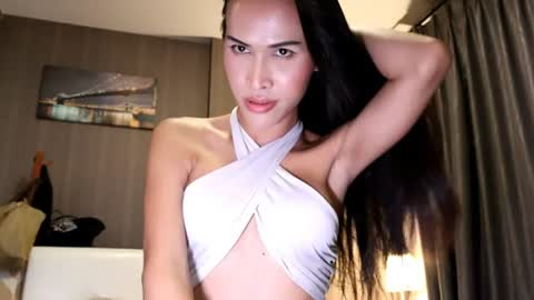 bee_thai online show from 3, 8, 2026