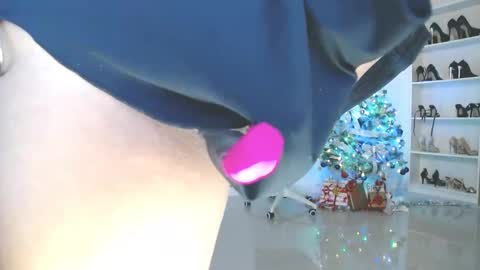 Bee if you ever see the girl who can take 12 inch all the way inside the ass try me online show from 16, 12, 2024