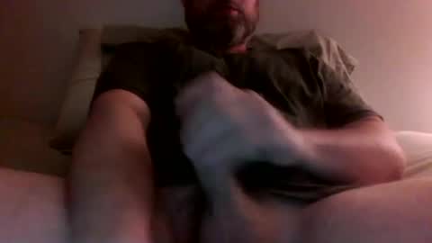 Snapshot of beekstar chatting on 12, 10, 2025 beekstar online show from 12, 10, 2025