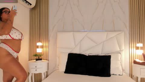 Snapshot of belacampbell chatting on 12, 11, 2025 Bela online show from 12, 11, 2025