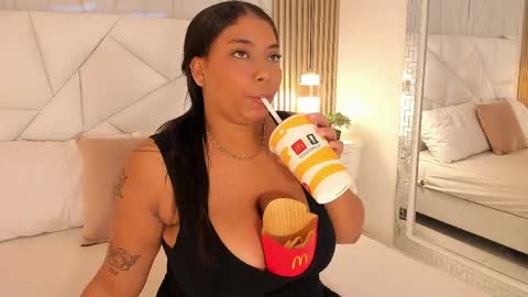 Snapshot of belacampbell chatting on 20, 5, 2026 Bela online show from 20, 5, 2026
