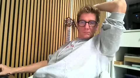 SexFriendFrance online show from 3, 10, 2025