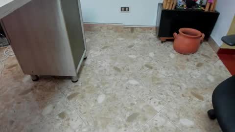 independent model online show from 11, 12, 2024