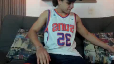 independent model online show from 2, 11, 2025