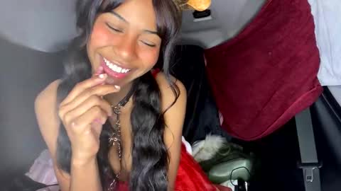 Snapshot of bella19sua chatting on 22, 11, 2025 bella19sua online show from 22, 11, 2025