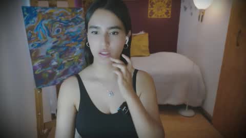 Snapshot of bella_669 chatting on 18, 12, 2025 Bella 669 online show from 18, 12, 2025