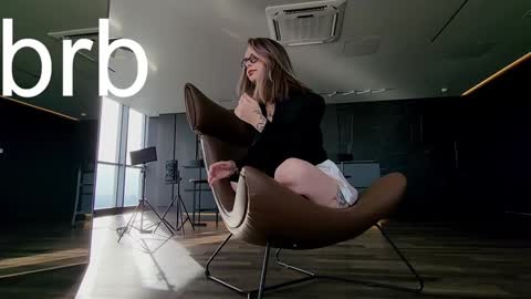 Snapshot of bella_alita chatting on 5, 1, 2025 lita online show from 5, 1, 2025