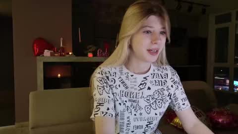 Bella online show from 16, 2, 2025