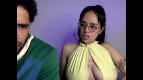 bella_and_koko online show from 21, 4, 2026