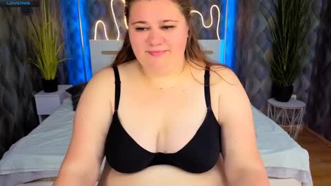 bella_blvack online show from 7, 5, 2026