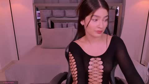 Bella  online show from 14, 5, 2026