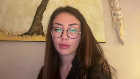 bella_foxxi online show from 5, 1, 2025