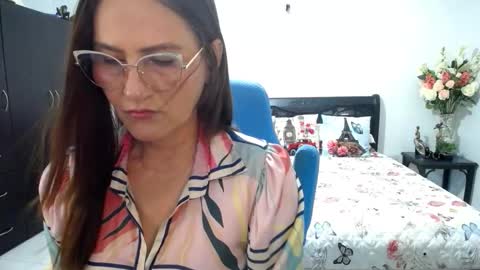 Bella online show from 15, 12, 2025