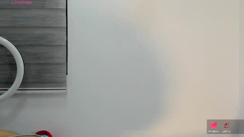 Laura online show from 11, 11, 2025