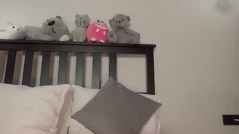 Snapshot of bella_hayes chatting on 30, 11, 2025 Bella next stream December 2 at 9pm gmt online show from 30, 11, 2025