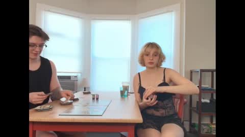 Bella online show from 5, 10, 2025