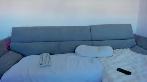 Snapshot of bella_hot77 chatting on 6, 2, 2026 Anna online show from 6, 2, 2026