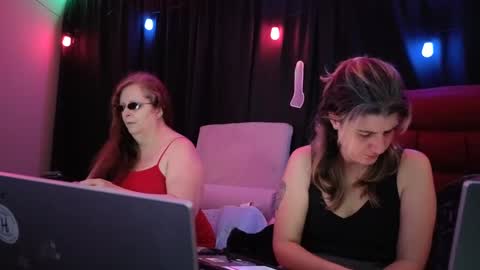 Snapshot of bella_james_1988 chatting on 24, 9, 2025 Bella James online show from 24, 9, 2025