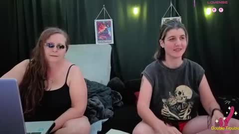 Snapshot of bella_james_1988 chatting on 2, 12, 2025 Bella James online show from 2, 12, 2025