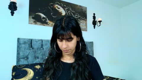 Bella online show from 10, 10, 2025