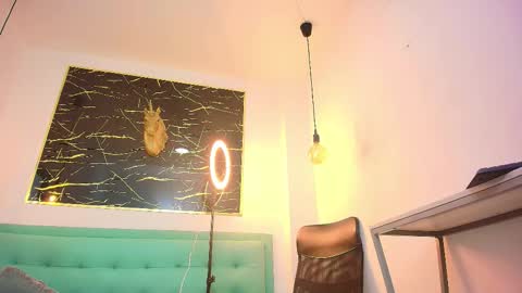     online show from 23, 11, 2025