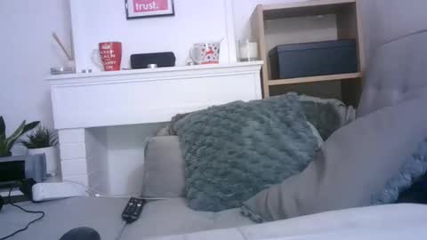 Snapshot of bella_sexy_feet chatting on 15, 1, 2025 bella_sexy_feet online show from 15, 1, 2025