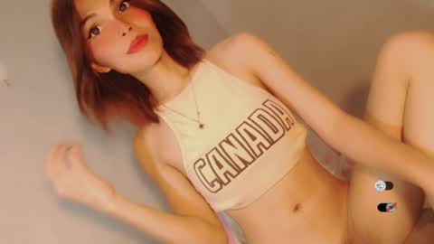 Snapshot of bella_tara chatting on 8, 12, 2024 Bella online show from 8, 12, 2024