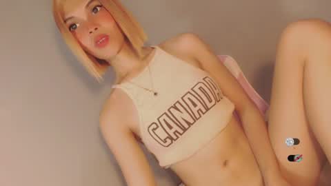 Snapshot of bella_tara chatting on 26, 12, 2024 Bella online show from 26, 12, 2024