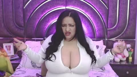 Snapshot of bella_taylor_a chatting on 24, 9, 2025 Bella Taylore online show from 24, 9, 2025