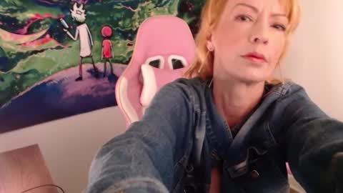bella_volup online show from 15, 2, 2026