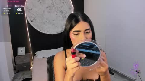 Snapshot of bellaastorm chatting on 16, 10, 2025 bellaastorm online show from 16, 10, 2025