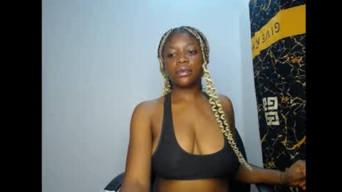 Snapshot of bellababy7 chatting on 30, 4, 2026 bella online show from 30, 4, 2026